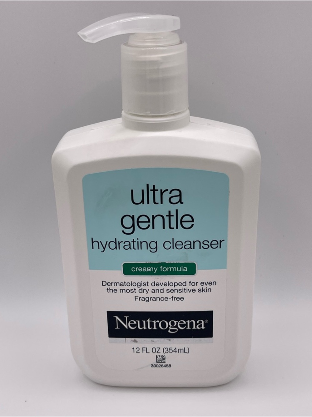 Neutrogena Ultra Gentle Hydrating Cleanser Creamy Formula 12 oz Discontinued